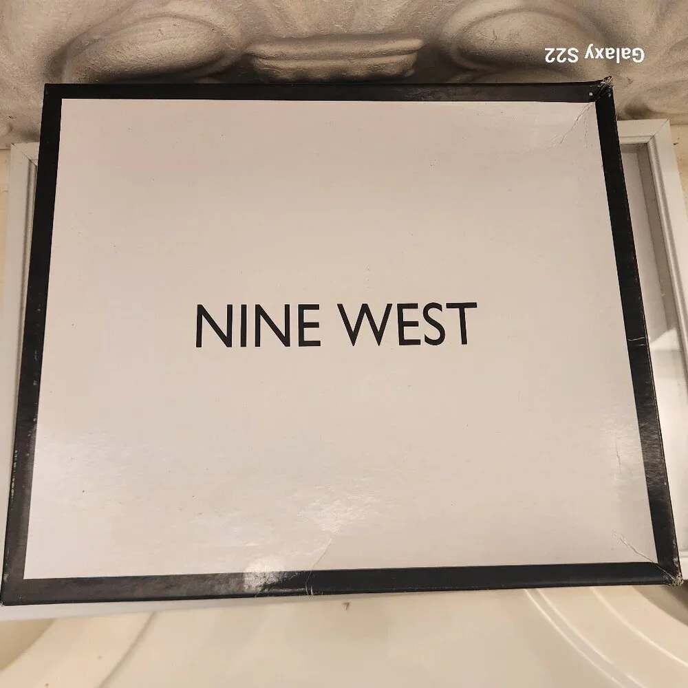 Nine West 